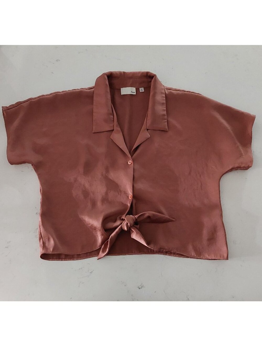 Aritzia Wilfred Tie Front Satin Blouse Short Sleeve Sz XS Bronze Dusty Rose
